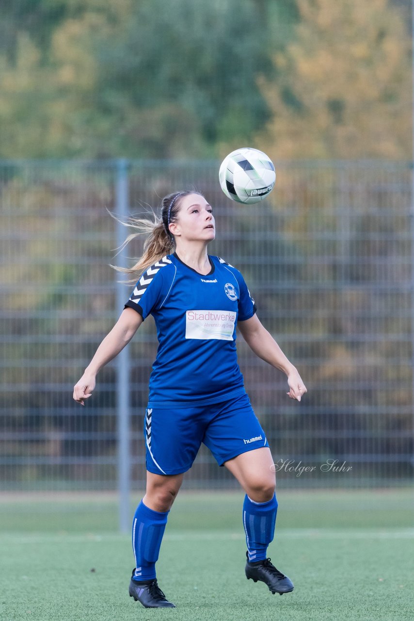 Bild 219 - F SSC Hagen Ahrensburg - SV Frisia 03 Risum-Lindholm : Ergebnis: 2:0